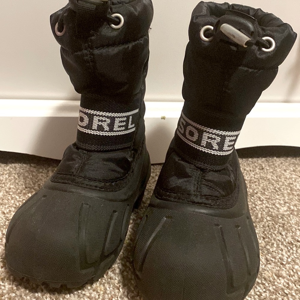 SOREL BOOTS. Size 9 toddler